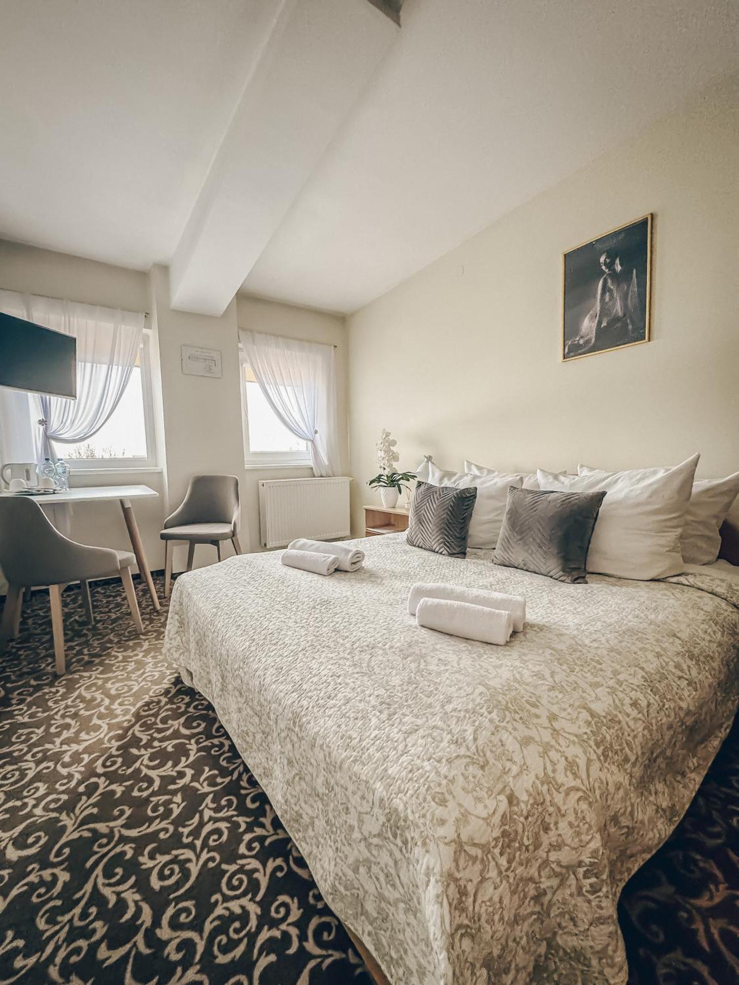 Pervaza Hotel Panevėžys Kültér fotó